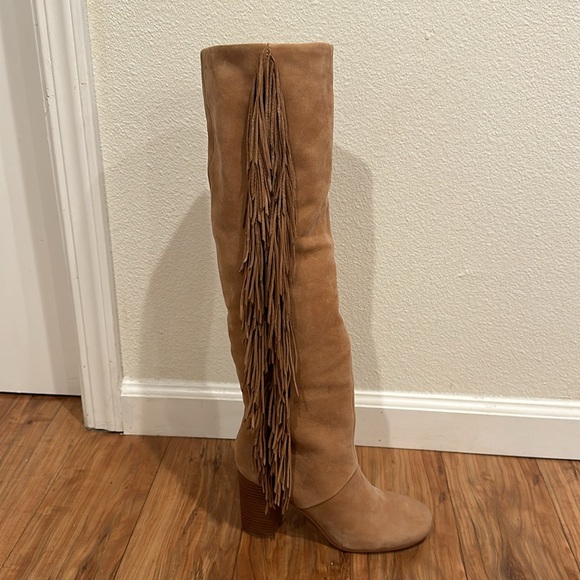 NWOT Beautiful suede fringe Sam Edelman boots! ✨ - Picture 3 of 6
